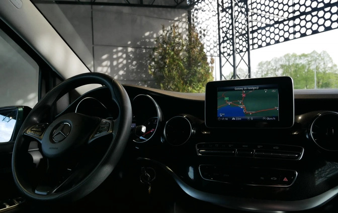 Mercedes-Benz Klasa V cena 169900 przebieg: 52800, rok produkcji 2019 z Wschowa małe 254